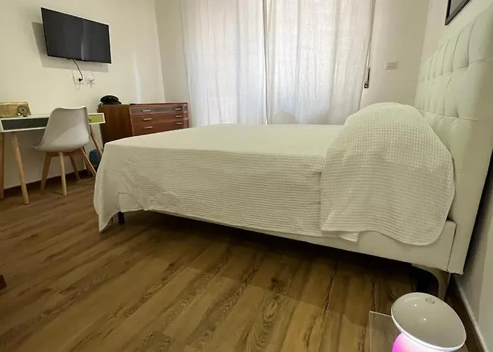 2 Passi Da Oda ve Kahvaltı Roma