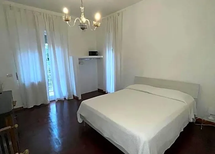 2 Passi Da Oda ve Kahvaltı 3*