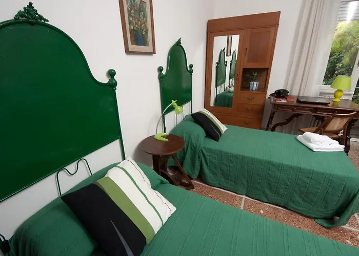 2 Passi Da Oda ve Kahvaltı Roma